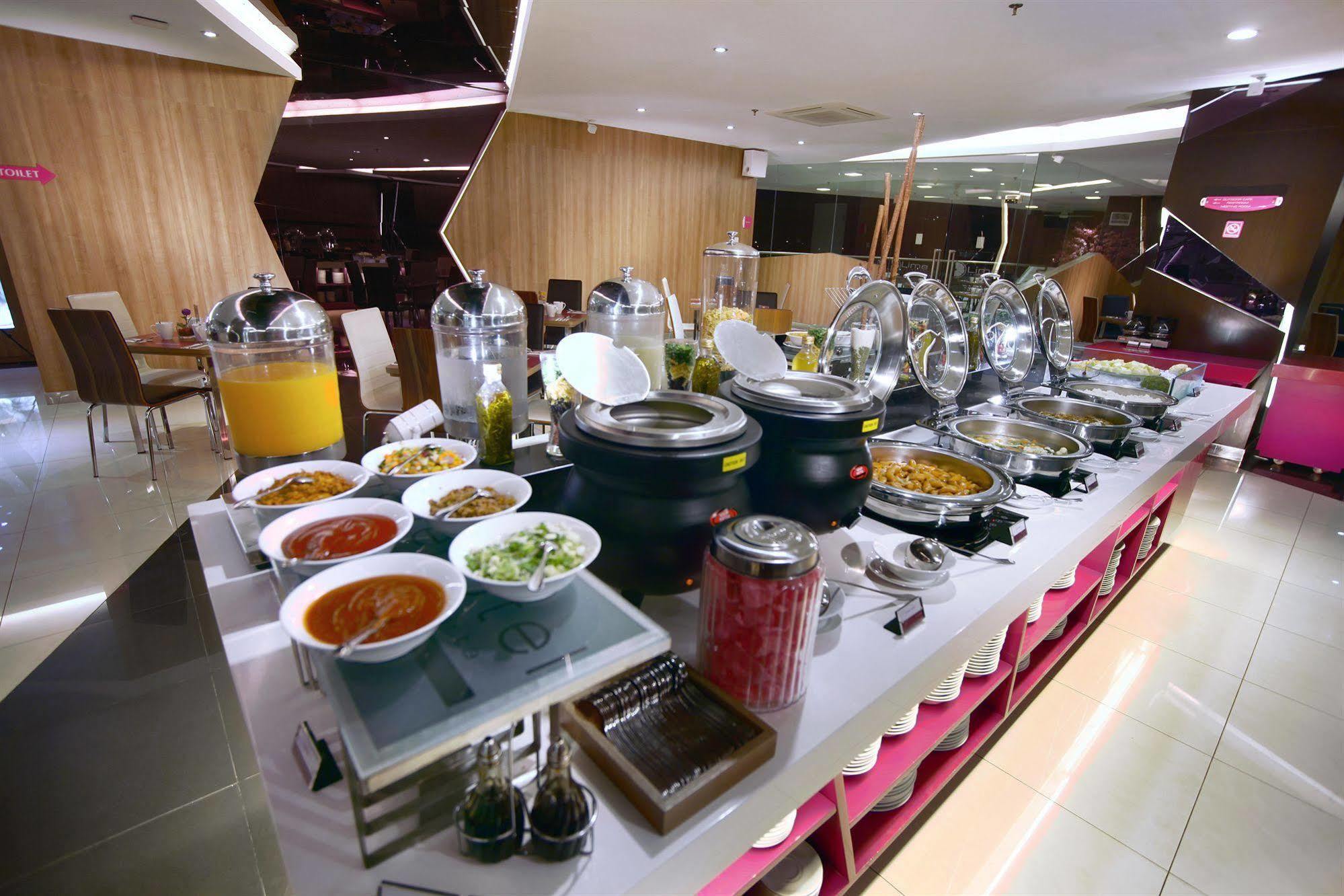 Favehotel Ltc Glodok Джакарта Екстер'єр фото